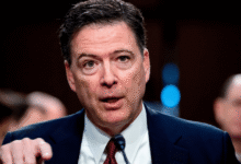 James Comey, exdirector del FBI y figura clave en las tensiones políticas de Washington, enfrenta acusaciones por obstrucción de un procedimiento del Congreso y por prestar declaración falsa.