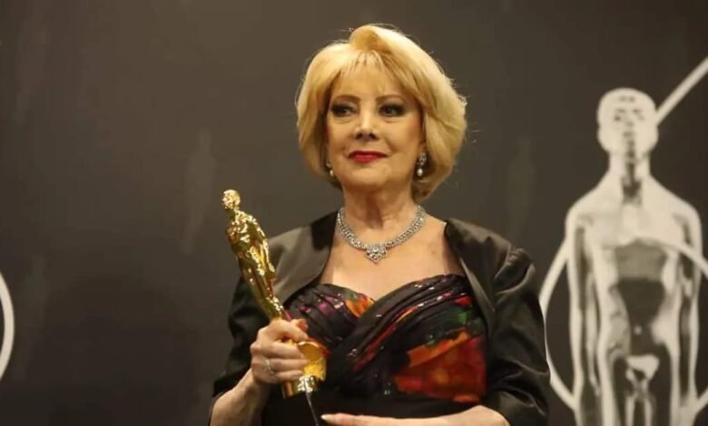 Jacqueline Andere recibe el Ariel de Oro por su trayectoria (Foto de internet)