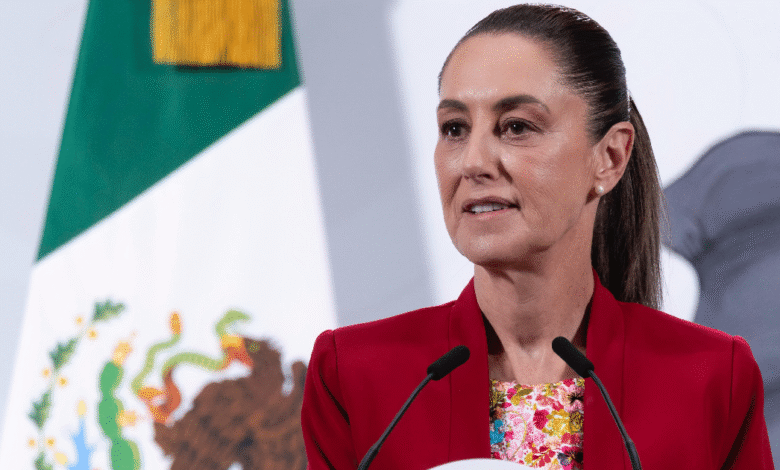 La Presidenta de México, Claudia Sheinbaum Pardo, informó que sostuvo, el sábado 25 de octubre, una llamada telefónica breve y cordial con el presidente de los Estados Unidos, Donald Trump, con el que concordó que los temas de seguridad, migración y comercio van muy bien.