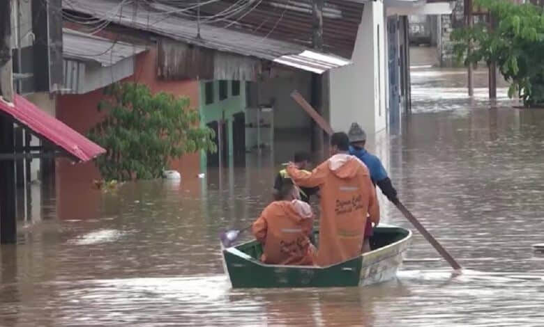 A cuatro días de las inundaciones en Veracruz, así sobreviven los damnificados (Foto de internet)
