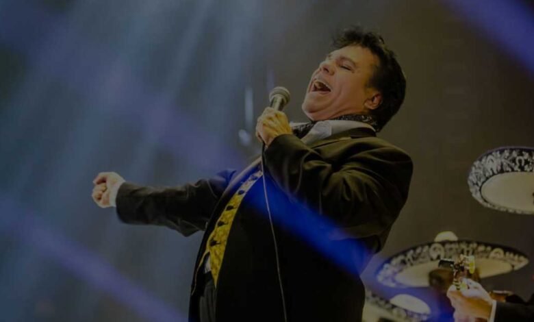 Concierto de Juan Gabriel en Bellas Artes se proyectará hoy en el Zócalo de la CDMX