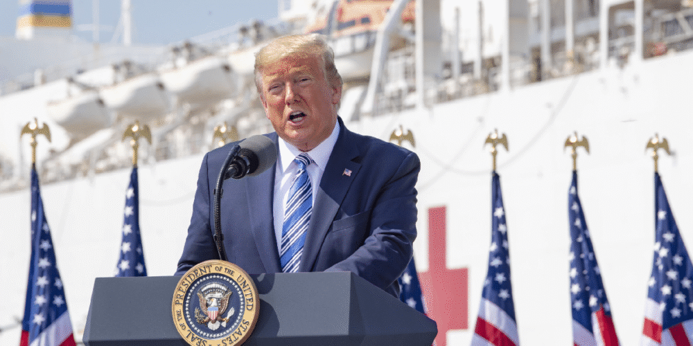 El 27 de noviembre de 2025, el presidente estadounidense Donald Trump declaró que ordenará la suspensión definitiva de la inmigración desde países del llamado “tercer mundo”