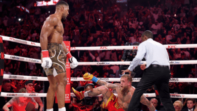 Se acabó el show Anthony Joshua noquea a Jake Paul y le rompe la mandíbula en el sexto round (Foto de Netflix)