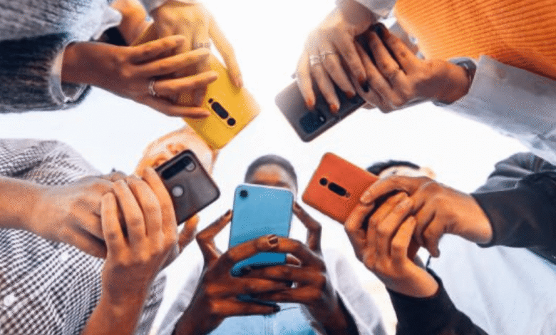 Padrón obligatorio de celulares busca frenar delitos y protege algunas líneas de datos