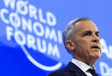 El primer ministro de Canadá, Mark Carney, manifestó un respaldo “firme” a Groenlandia y Dinamarca frente a las recientes tensiones generadas por Estados Unidos, luego de que el presidente Donald Trump amenazara con imponer aranceles a países europeos como parte de su estrategia geopolítica sobre el territorio ártico.