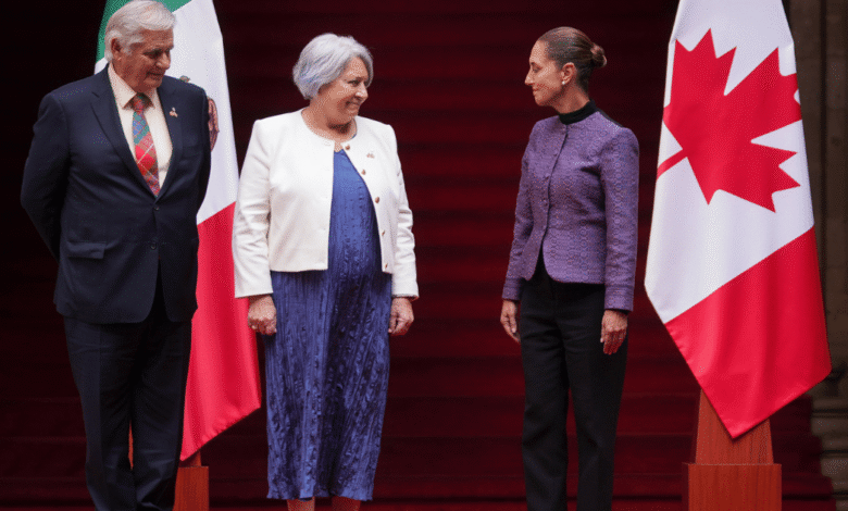 Sheinbaum recibe en Palacio Nacional a la gobernadora general de Canadá