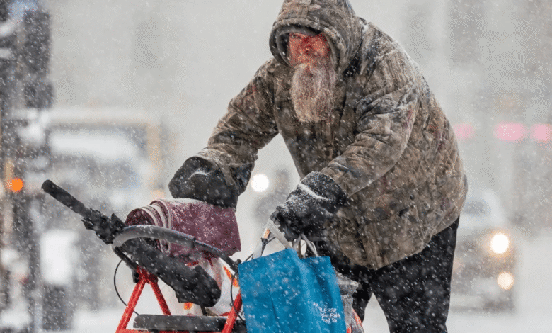 Tormenta invernal golpea la economía de Estados Unidos tras miles de vuelos cancelados y apagones