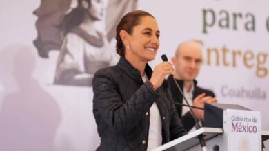 Claudia Sheinbaum entrega casas en Coahuila. foto: Internet.