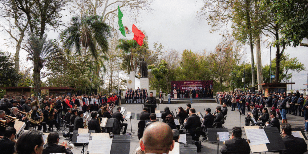 Conmemoran en Xalapa Constituciones de 1857 y 1917