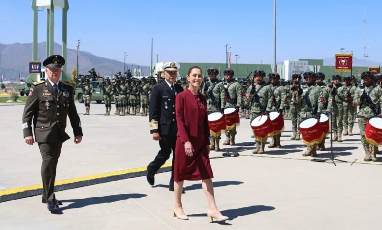 Presidenta Claudia Sheinbaum Pardo en el 113 Aniversario del Ejército Mexicano (Foto de Gobierno de México)