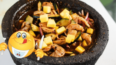 Olas de sabor el aguachile negro con mango que revolucionará tus vacaciones (Fotos Gastrolab e iStock)