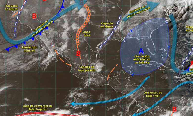 El frente frío núm. 44 y onda de calor azotan a México
