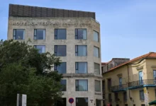 cadenas hoteleras y empresas financieras dejan cuba ante nuevas sanciones de estados unidos