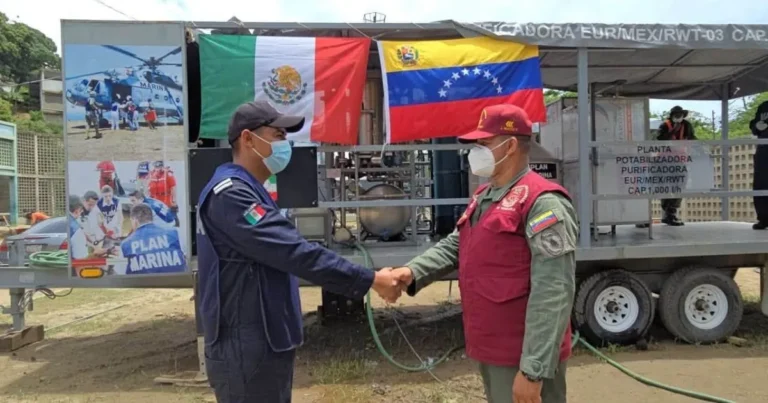 regresan a veracruz buques de la marina tras misión humanitaria en venezuela