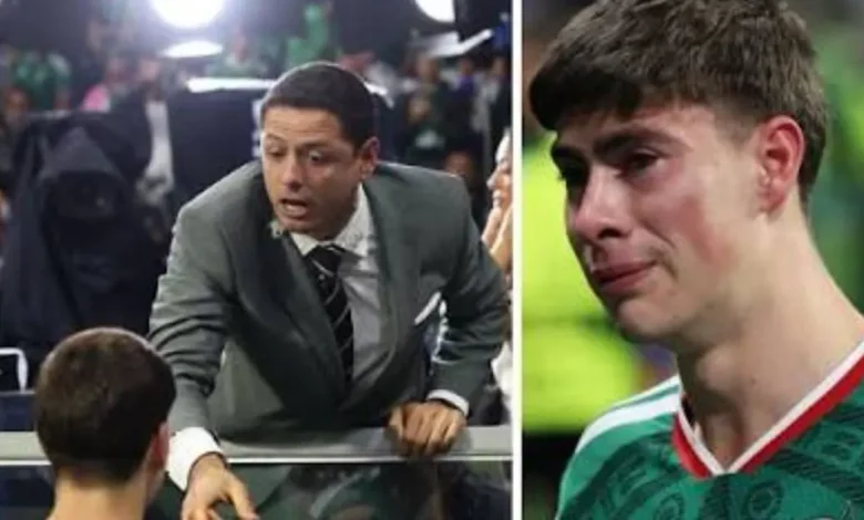 chicharito consuela a la hormiga gonzález tras la eliminación de méxico en el mundial 2026