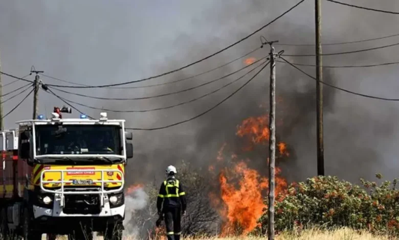 francia combate un devastador incendio forestal que ya consumió más de 2 mil hectáreas
