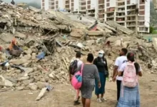suman 4 mil 930 muertos por los terremotos en venezuela