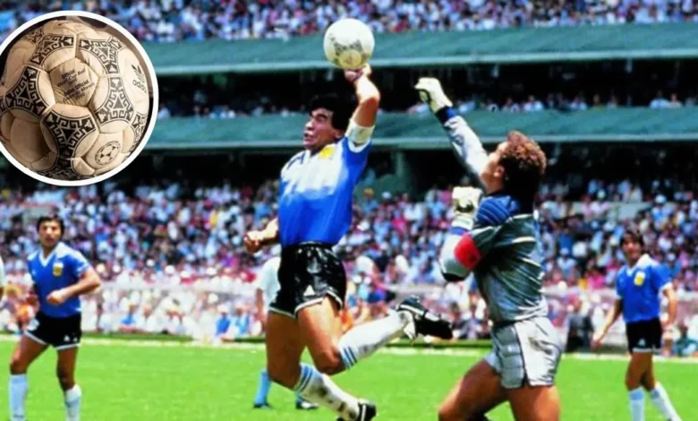 El balón de Diego Maradona en el Mundial de 1986 alcanza los 3.35 millones de dólares (Fotos Redes Sociales)