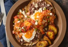 La mejor receta de huevos motuleños, tradicional (Foto de internet)