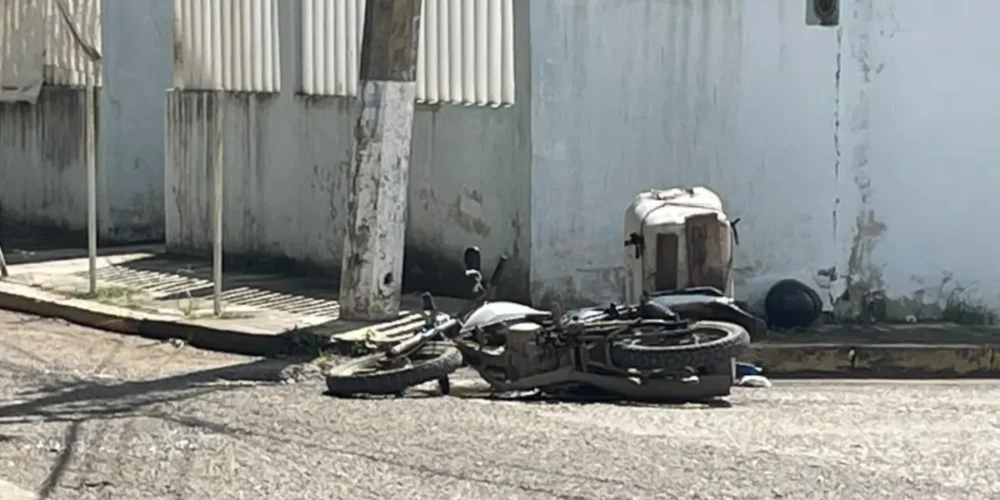 motociclista muere por descarga eléctrica en tihuatlán