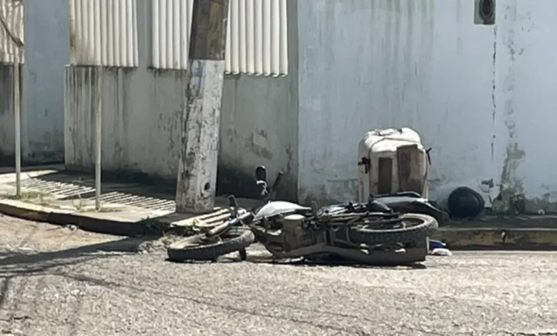 motociclista muere por descarga eléctrica en tihuatlán