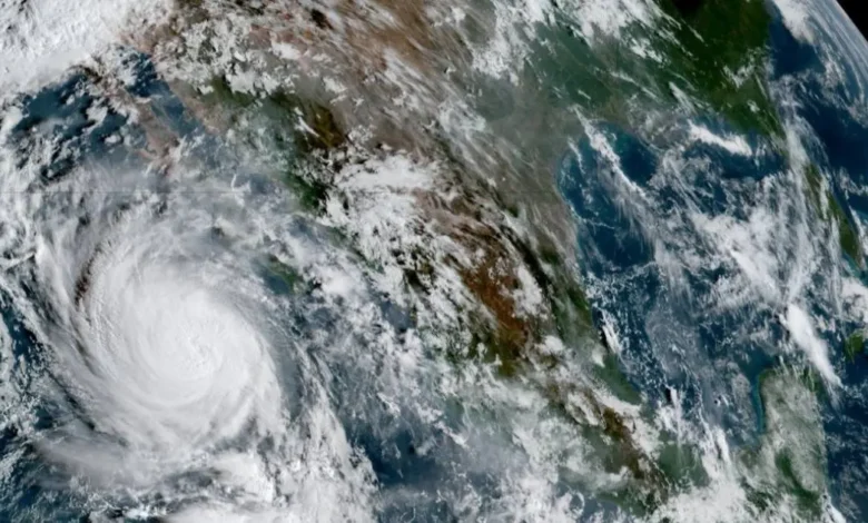 huracán polo trayectoria y medidas de prevención del fenómeno meteorológico
