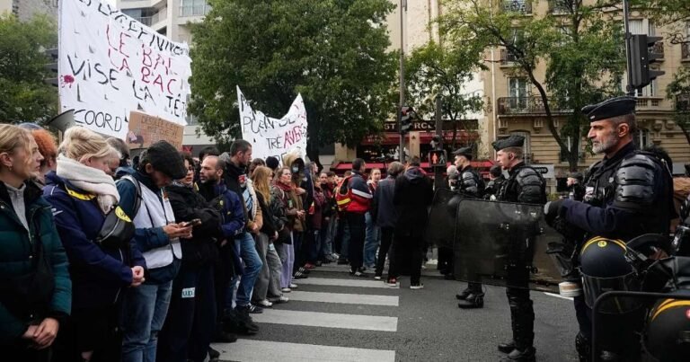 Francia enfrenta nuevas protestas mientras continúan las detenciones por disturbios